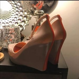 🚩🚩SALE 🚩🚩Beautiful Two Tone Wedge Jellies